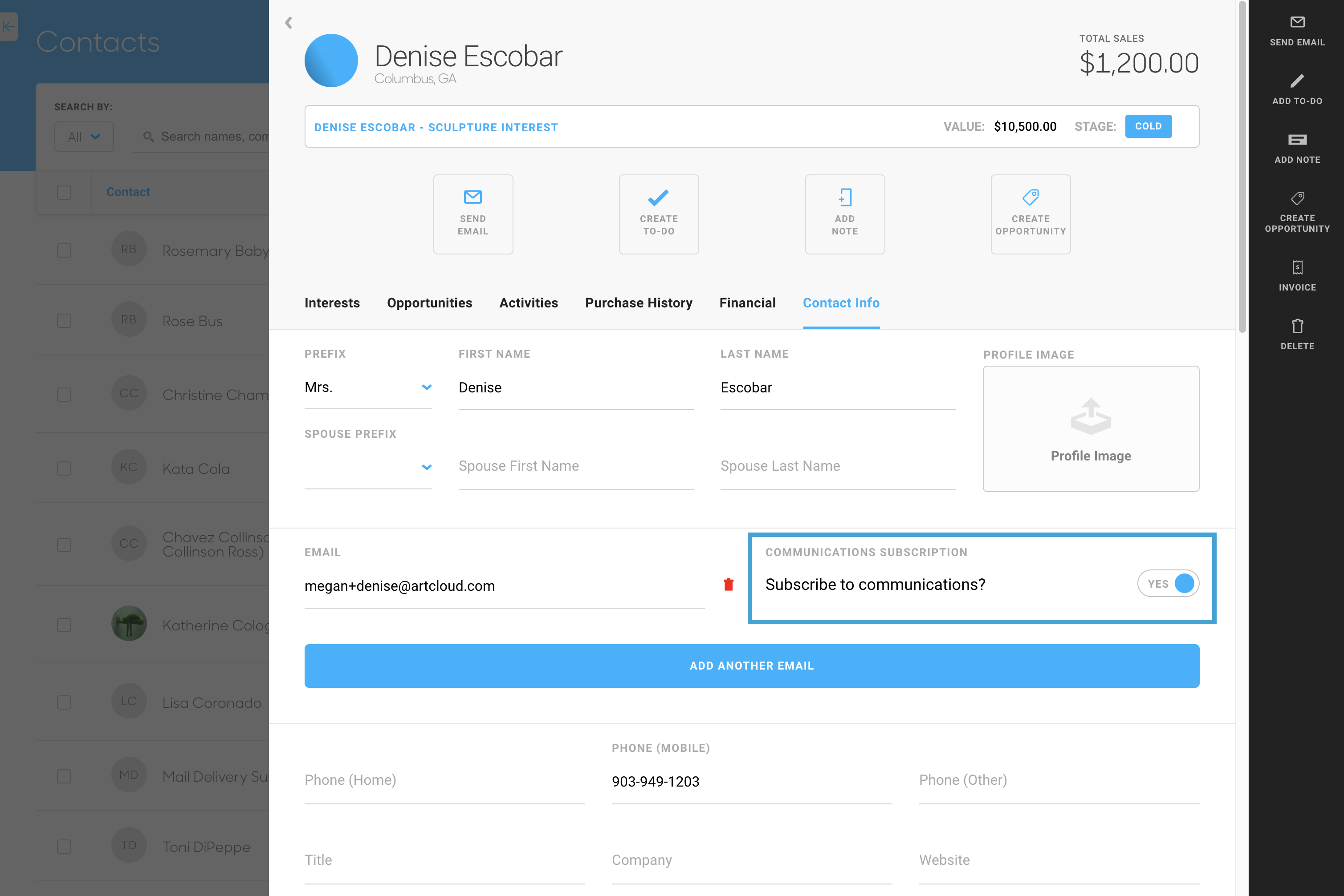 How do Contacts "Subscribe to Communications"?